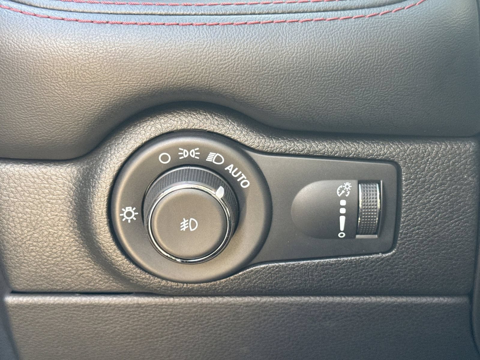 Used 2023 Dodge Durango R/T AWD/4WD image 36