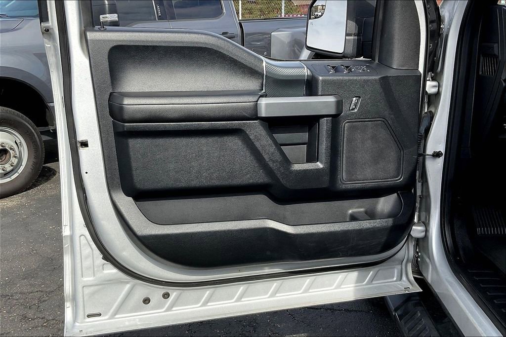 Certified 2018 Ford F150 XLT w/ Equipment Group 302A Luxury AWD/4WD image 20