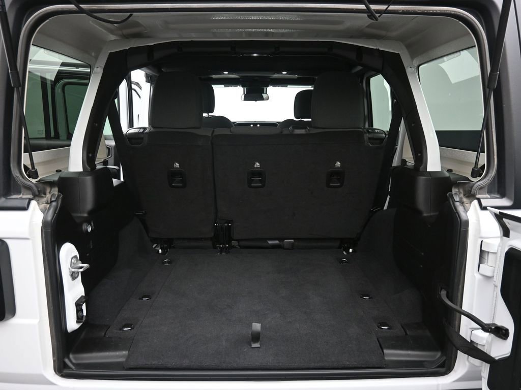 Used 2025 Jeep Wrangler Willys image 23
