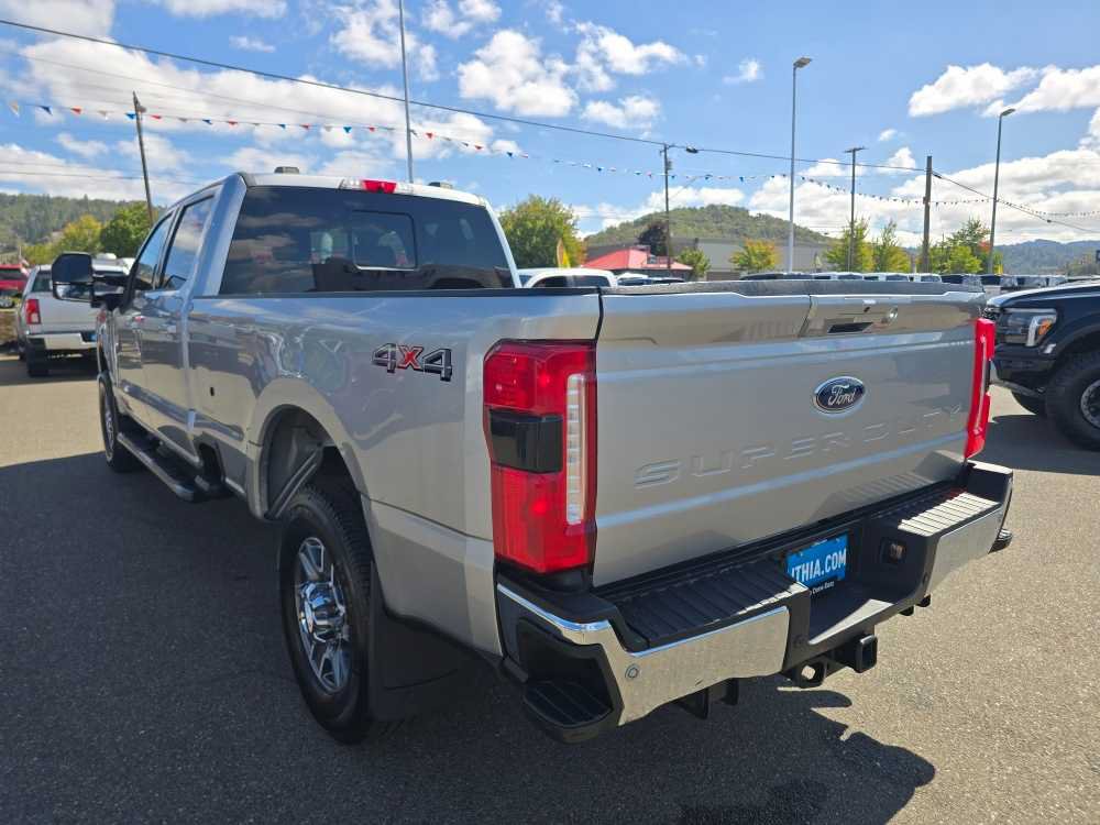 Certified 2023 Ford F350 Lariat w/ Lariat Ultimate Package AWD/4WD image 3