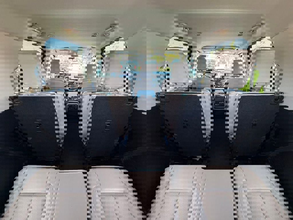 Certified 2024 Ford Expedition XLT image 45