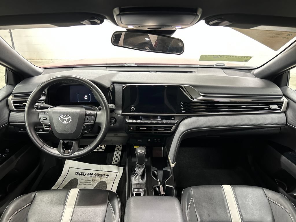 Used 2025 Toyota Camry SE FWD image 7