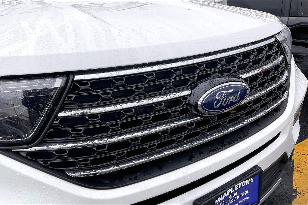 Certified 2020 Ford Explorer XLT w/ Equipment Group 202A AWD/4WD image 29