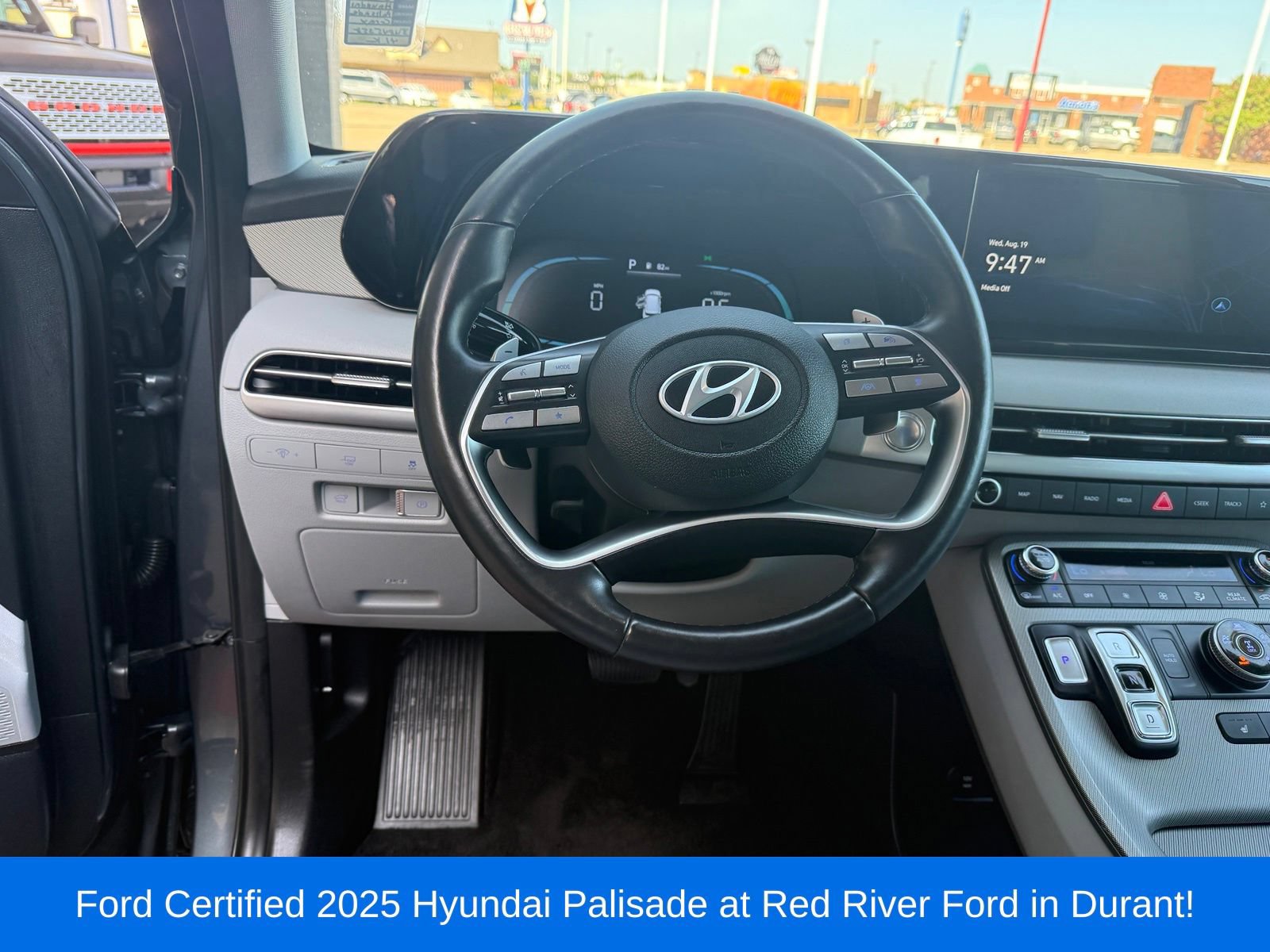 Used 2025 Hyundai Palisade SEL AWD/4WD image 12