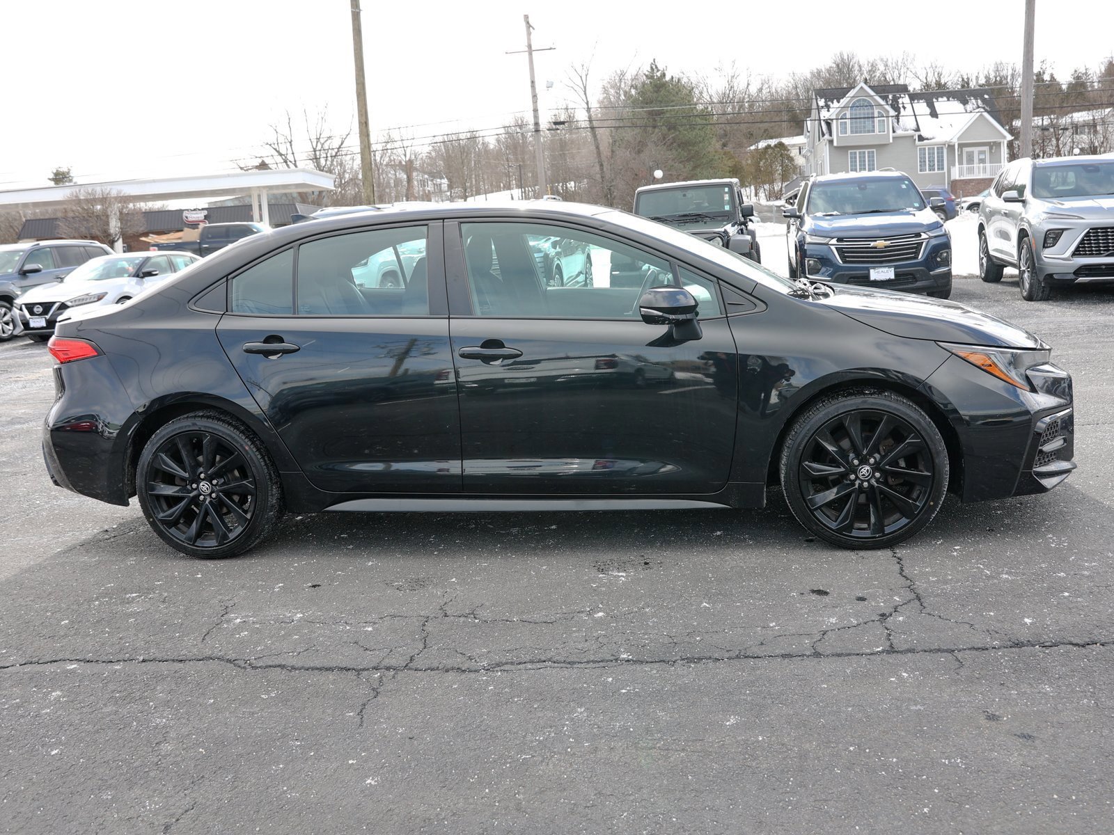 Used 2020 Toyota Corolla SE image 2