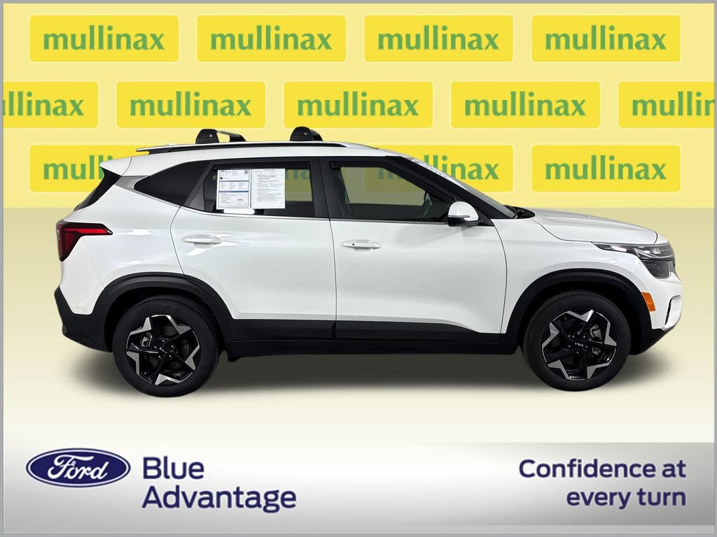 Used 2025 Kia Seltos EX w/ EX Sunroof Package AWD/4WD image 2
