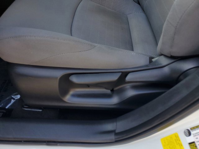 Used 2020 Toyota Corolla SE image 17