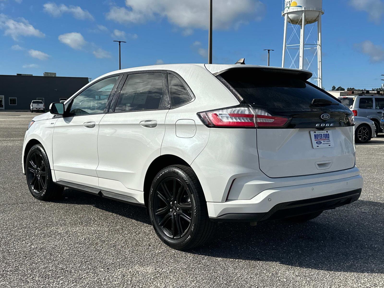 Certified 2022 Ford Edge ST-Line image 3
