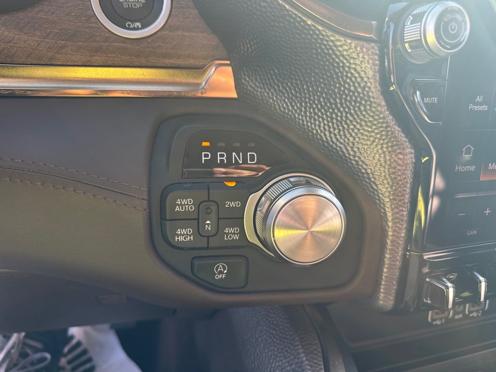 Used 2025 RAM 1500 Limited AWD/4WD image 18