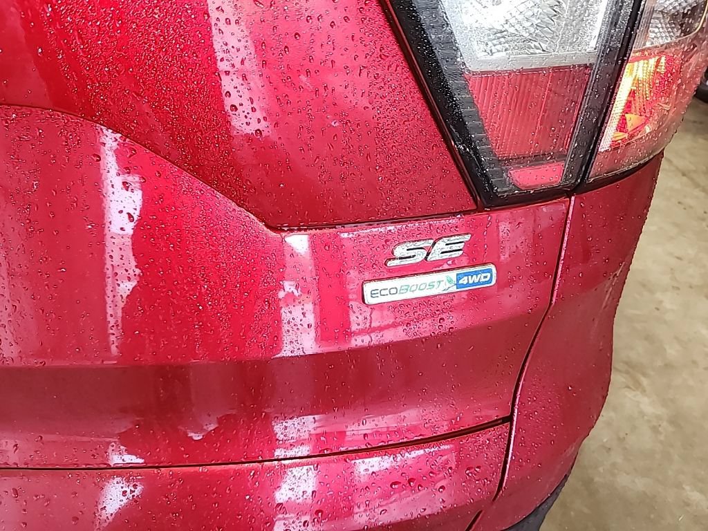 Certified 2017 Ford Escape SE w/ SE Cold Weather Package AWD/4WD image 5