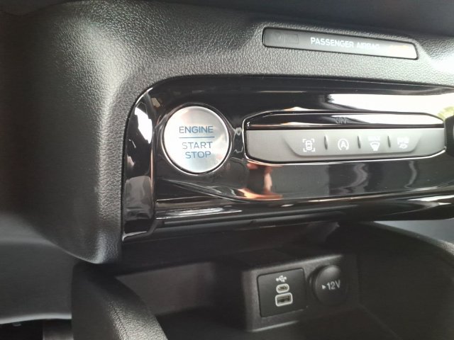 Certified 2024 Ford Escape ST-Line w/ Tech Pack #1 AWD/4WD image 21
