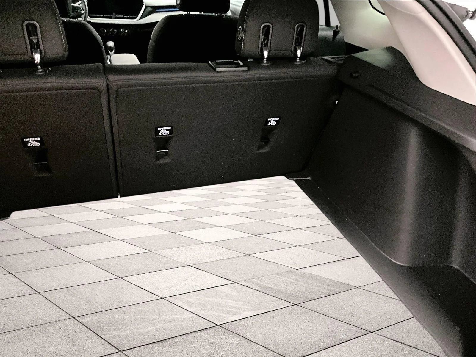 Used 2025 Chevrolet Trax LS w/ LS Convenience Package image 33