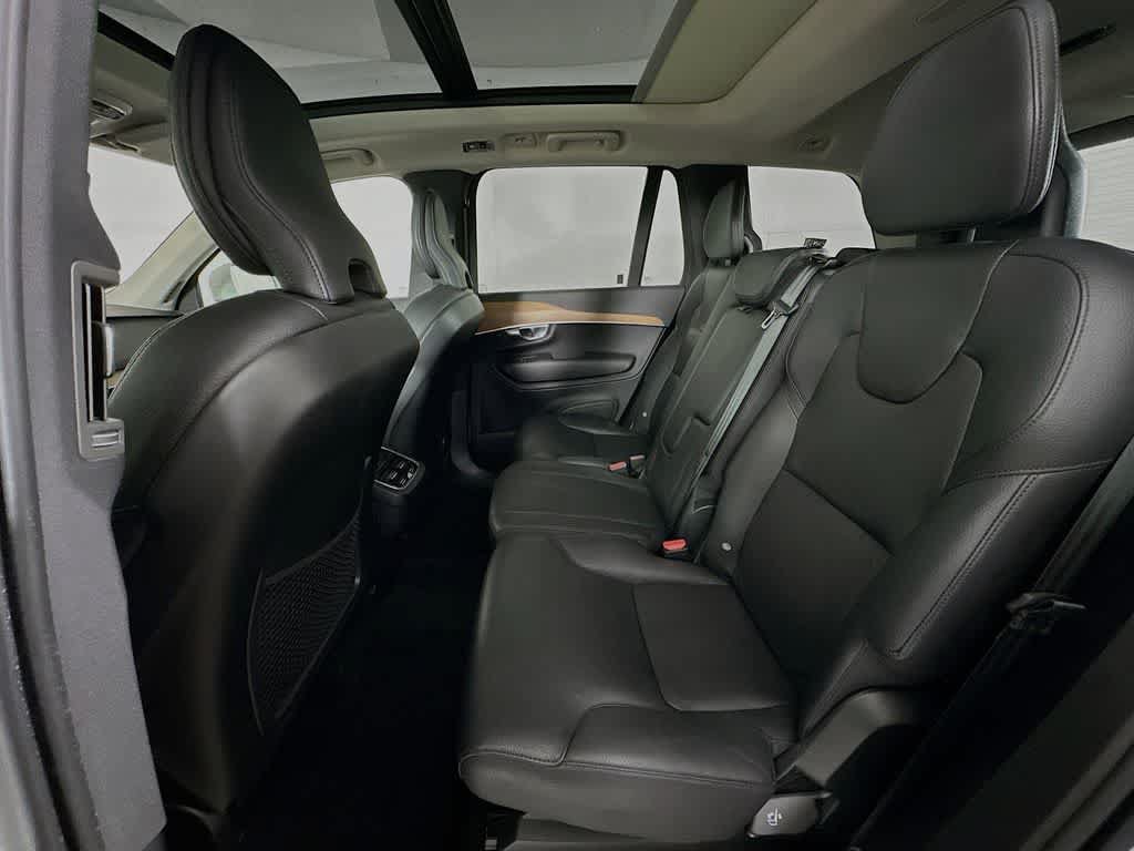 Used 2022 Volvo XC90 T6 Momentum w/ Protection Package Premier AWD/4WD image 14
