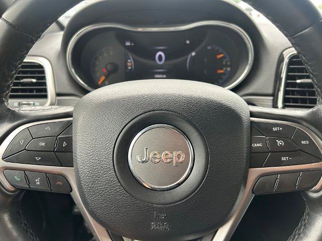Used 2020 Jeep Grand Cherokee Altitude AWD/4WD image 16