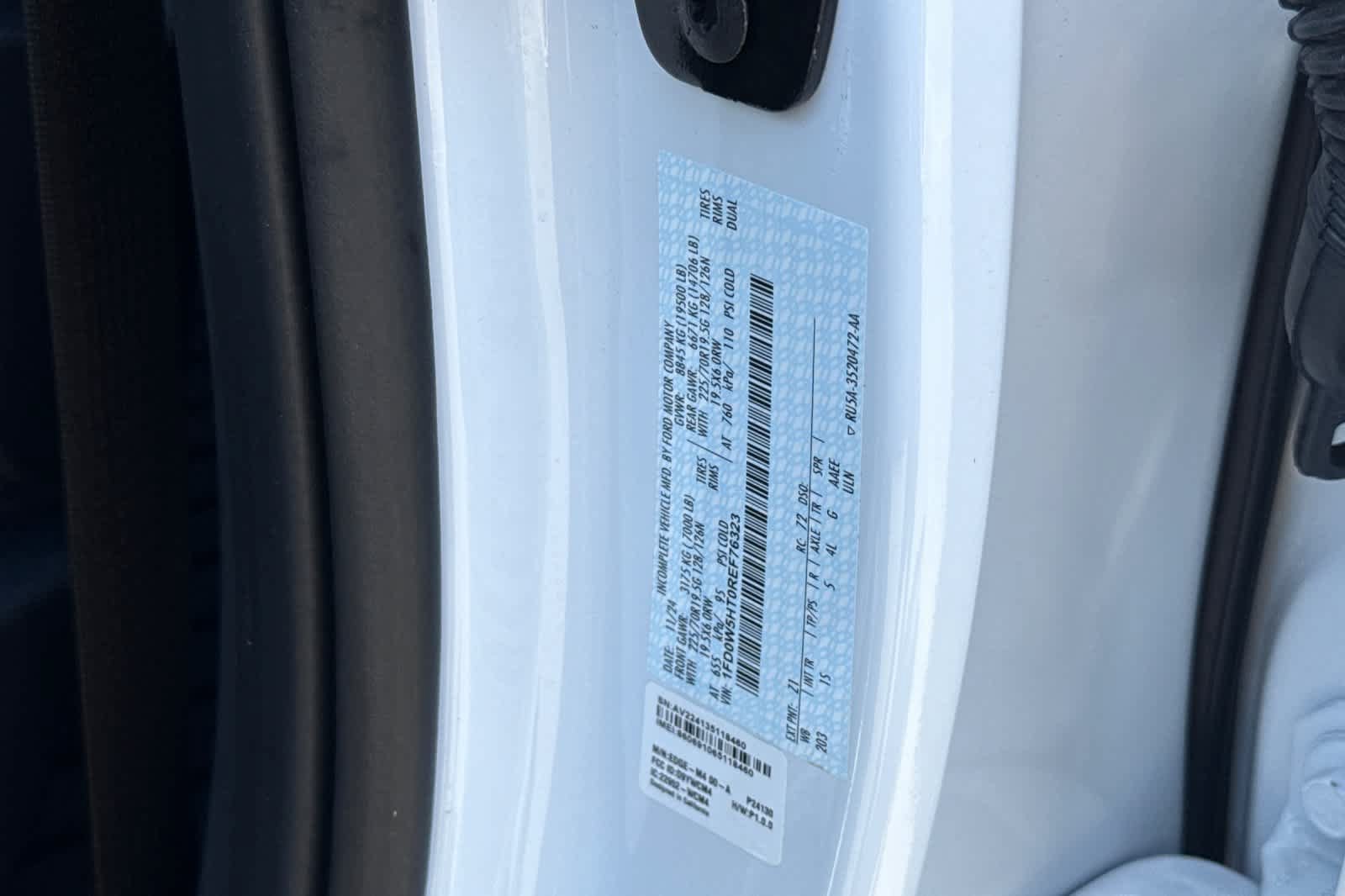 Certified 2024 Ford F550 4x4 Crew Cab Super Duty image 32
