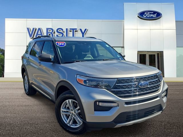 Certified 2021 Ford Explorer XLT w/ Equipment Group 202A AWD/4WD image 1