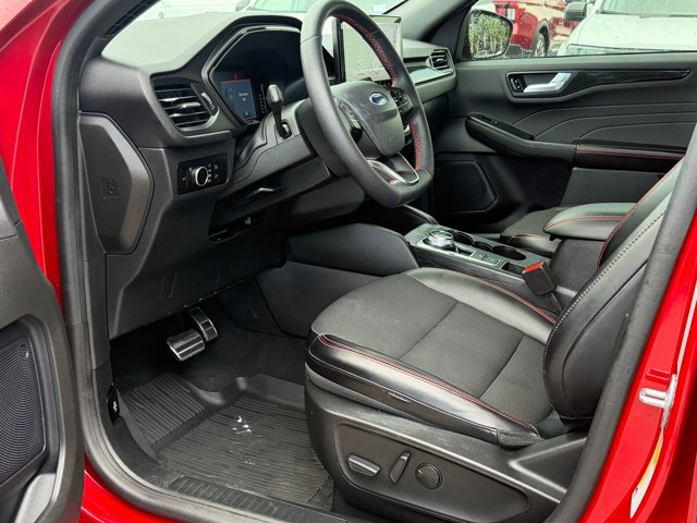 Certified 2023 Ford Escape ST-Line w/ Tech Pack #1 FWD image 16