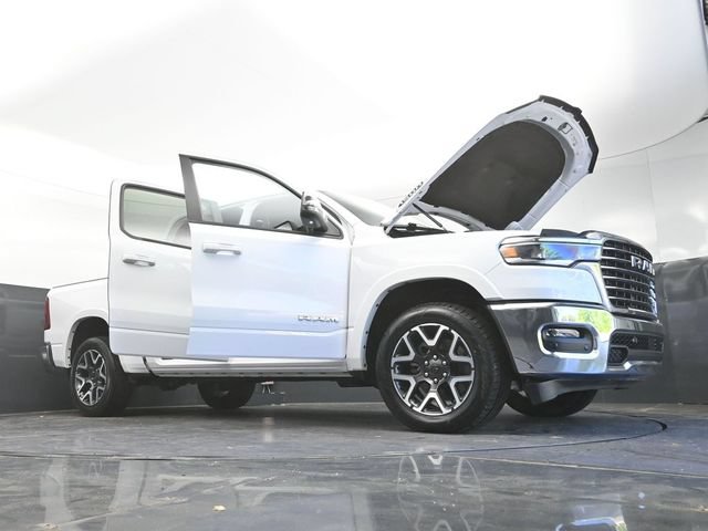 Used 2025 RAM 1500 Laramie AWD/4WD image 47