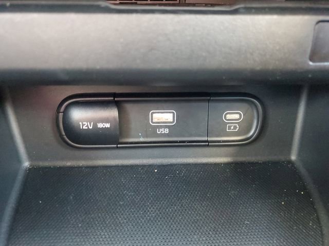 Used 2024 Kia Seltos SX w/ SX Sunroof Package image 29