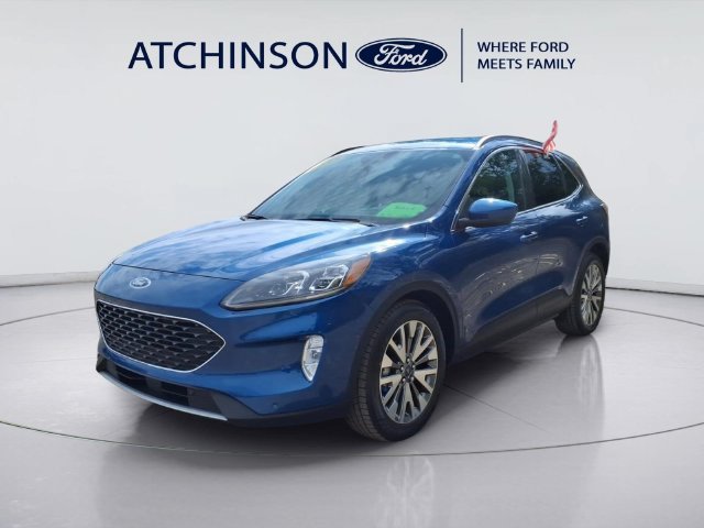 Certified 2022 Ford Escape Titanium FWD image 1