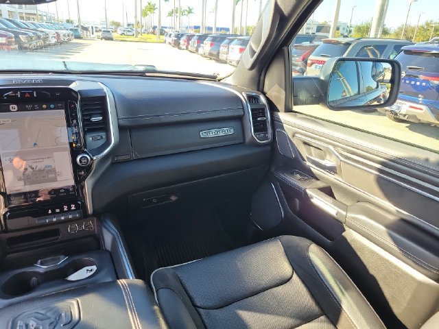 Used 2024 RAM 1500 Laramie AWD/4WD image 23