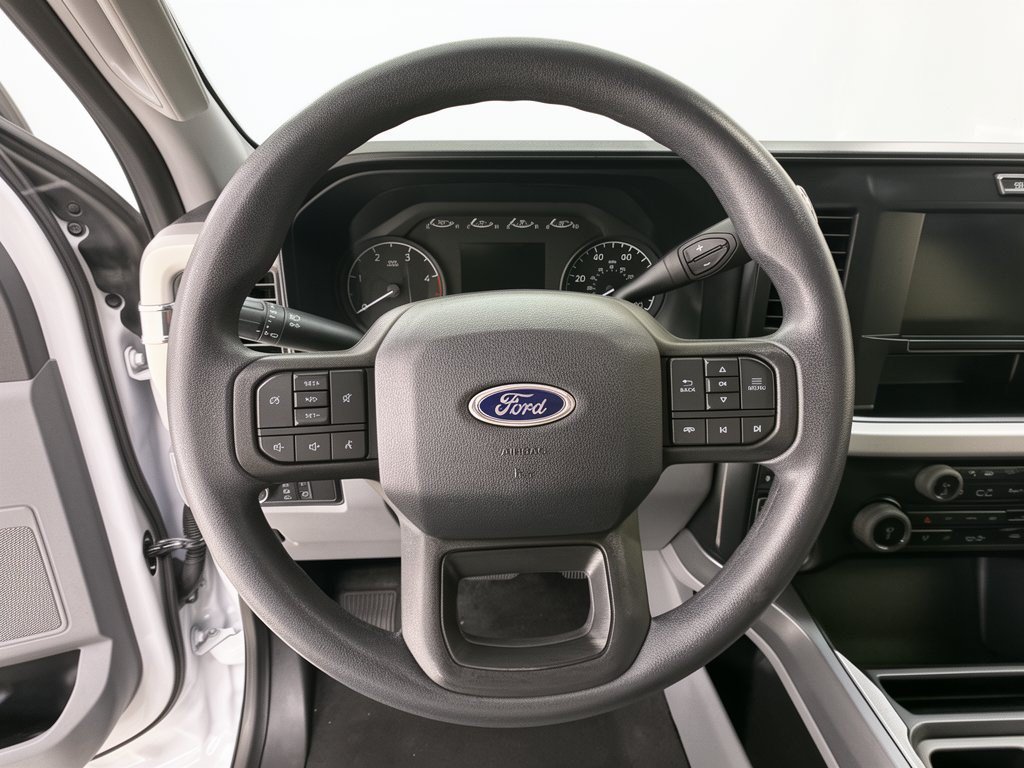 Certified 2025 Ford F250 XLT w/ FX4 Off-Road Package AWD/4WD image 10