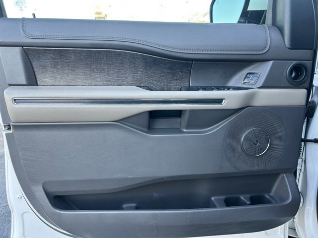 Certified 2018 Ford Expedition Limited w/ Equipment Group 301A image 14
