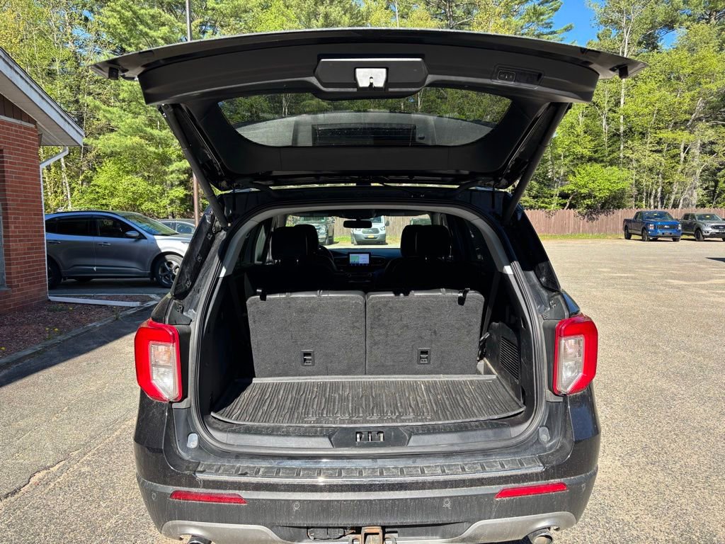 Certified 2022 Ford Explorer Limited w/ Equipment Group 301A AWD/4WD image 4