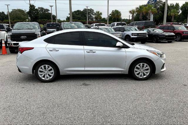 Used 2022 Hyundai Accent SE FWD image 7