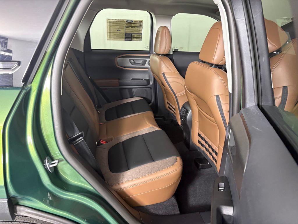 Certified 2025 Ford Bronco Sport Outer Banks w/ Outer Banks Tech Package+ AWD/4WD image 34