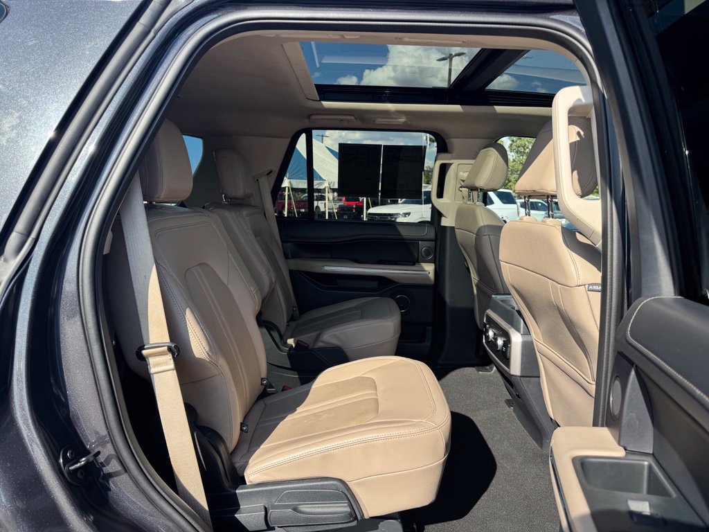 Certified 2024 Ford Expedition Limited AWD/4WD image 20