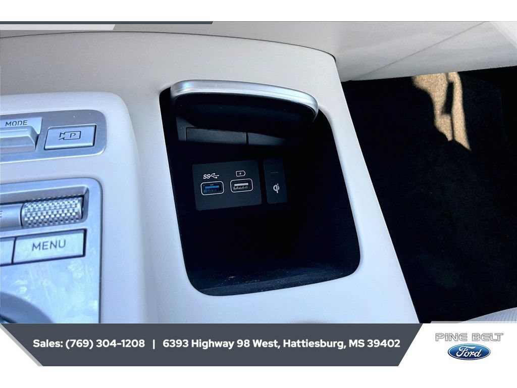 Used 2023 Genesis GV70 2.5T w/ Select Package AWD/4WD image 24