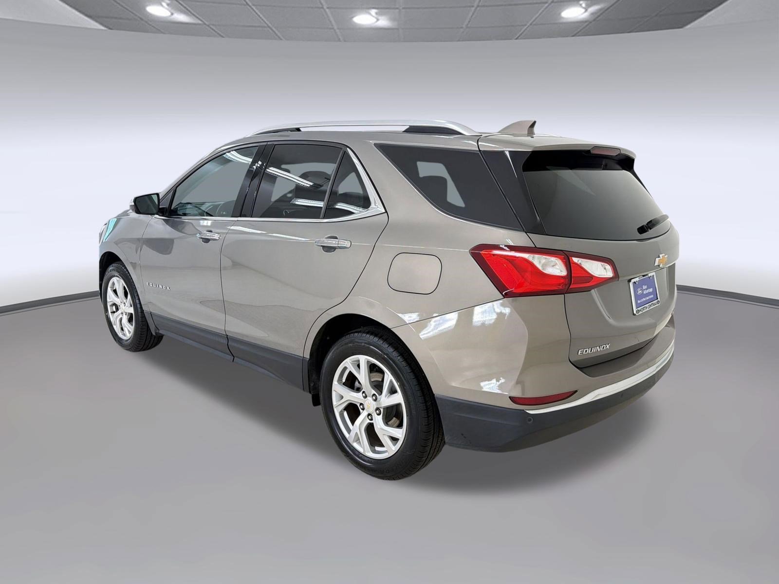 Used 2018 Chevrolet Equinox Premier AWD/4WD image 3