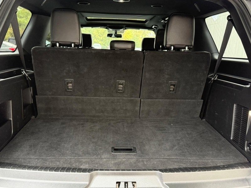 Certified 2019 Ford Expedition Max XLT w/ Equipment Group 202A image 7
