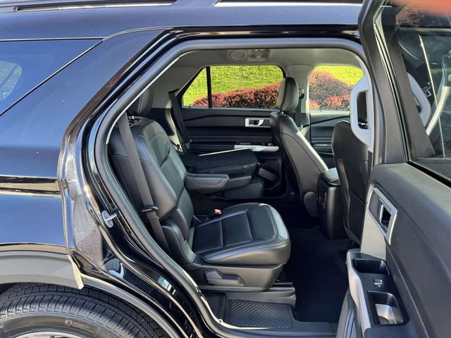 Certified 2023 Ford Explorer XLT w/ Equipment Group 202A AWD/4WD image 13
