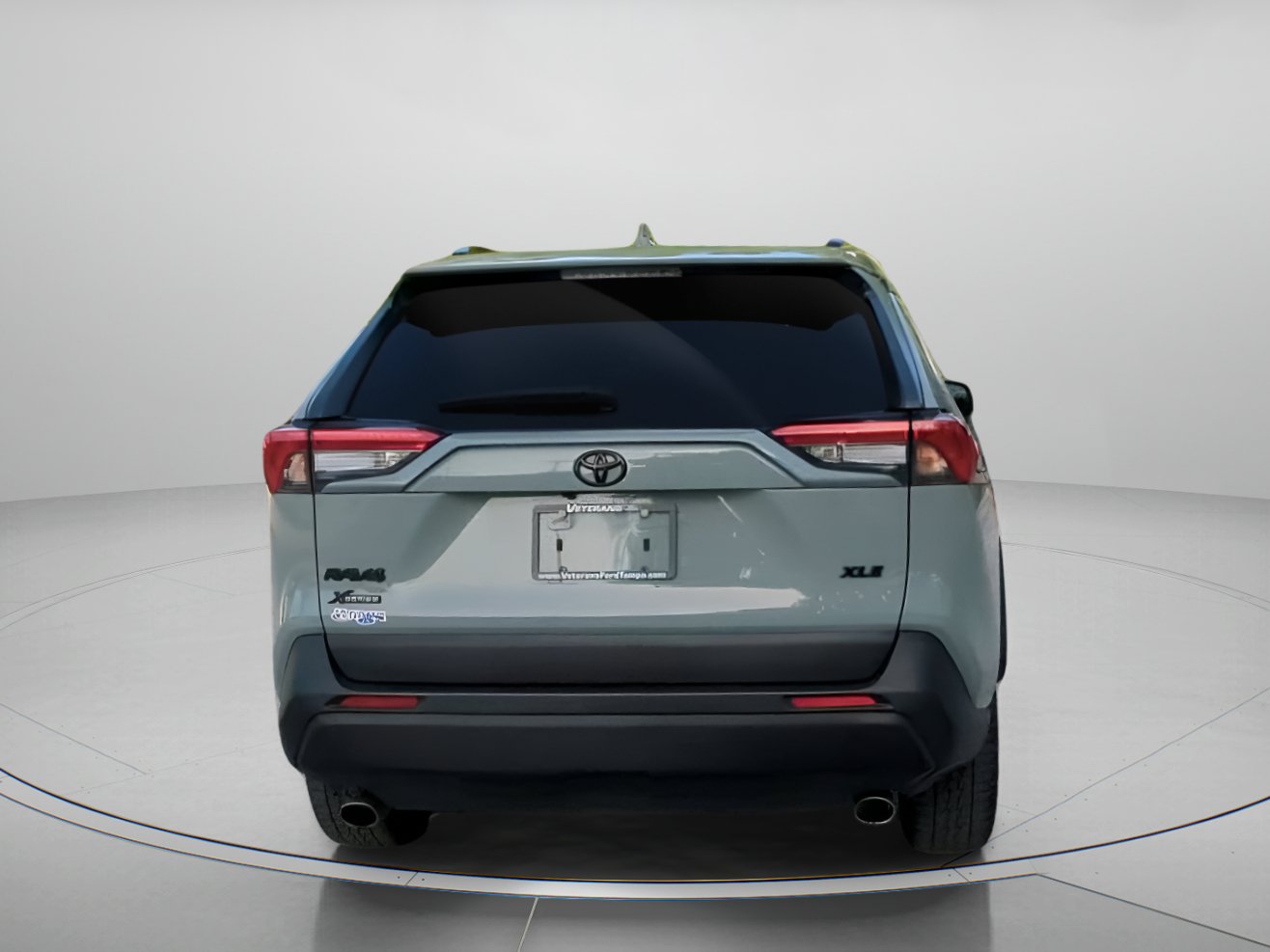 Used 2022 Toyota RAV4 XLE w/ Convenience Package FWD image 24