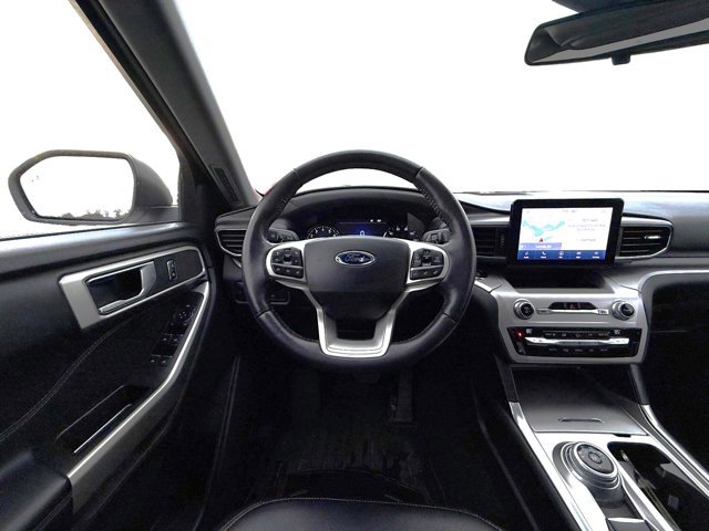 Certified 2020 Ford Explorer XLT w/ Equipment Group 202A image 13
