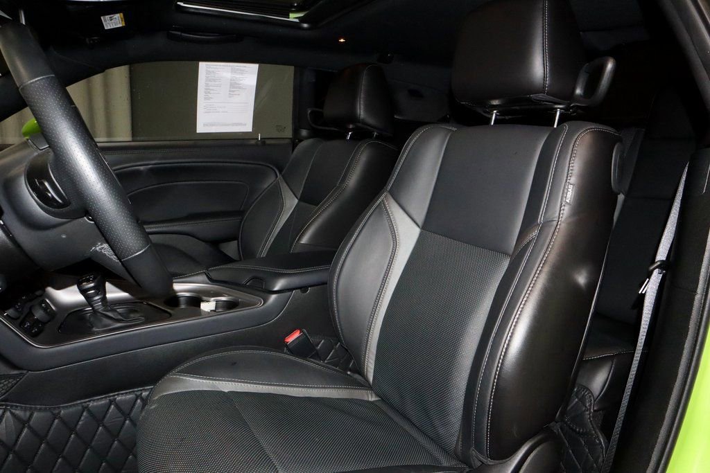 Used 2023 Dodge Challenger SXT w/ Plus Package image 23