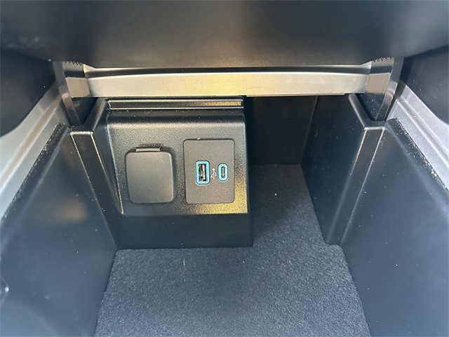 Certified 2023 Ford Explorer ST-Line w/ Class IV Trailer Tow Package image 25