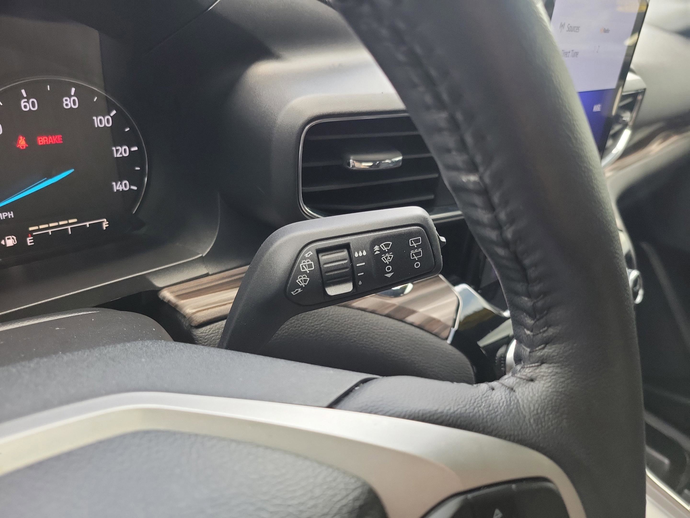 Certified 2023 Ford Explorer Limited w/ Limited Technology Package RWD image 23