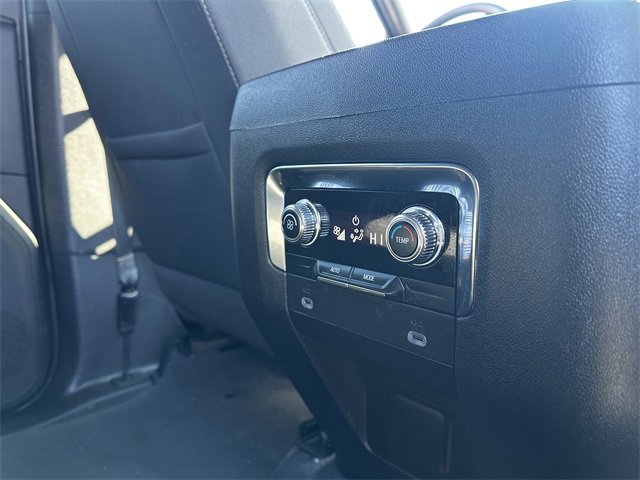 Used 2023 GMC Yukon XL SLE image 38