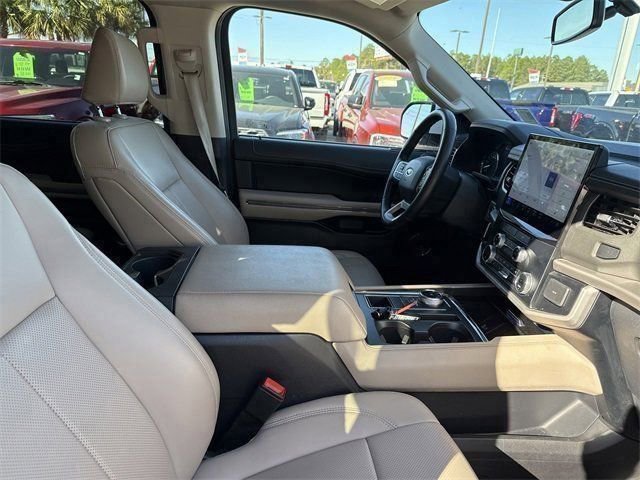 Certified 2024 Ford Expedition Max XLT image 18