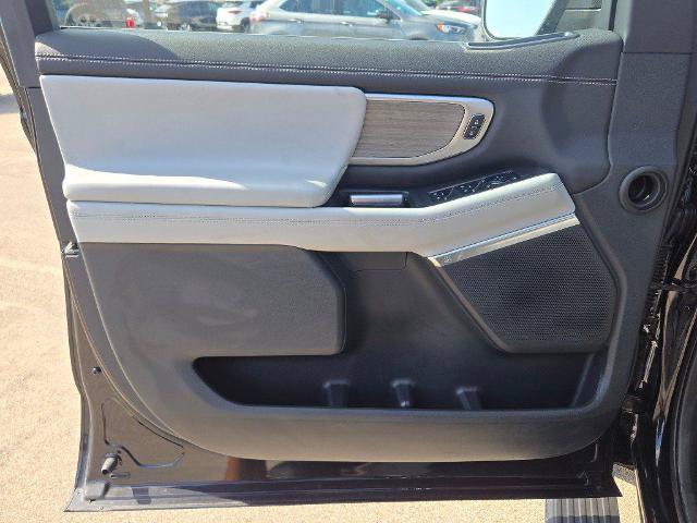 Certified 2025 Ford Expedition Platinum AWD/4WD image 23