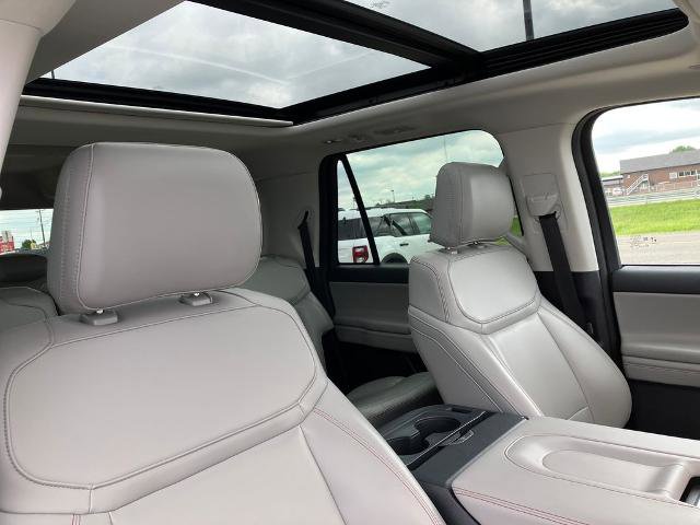 Certified 2025 Ford Expedition Max Active AWD/4WD image 28