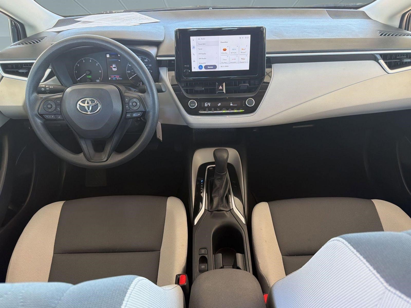 Used 2025 Toyota Corolla LE FWD image 13