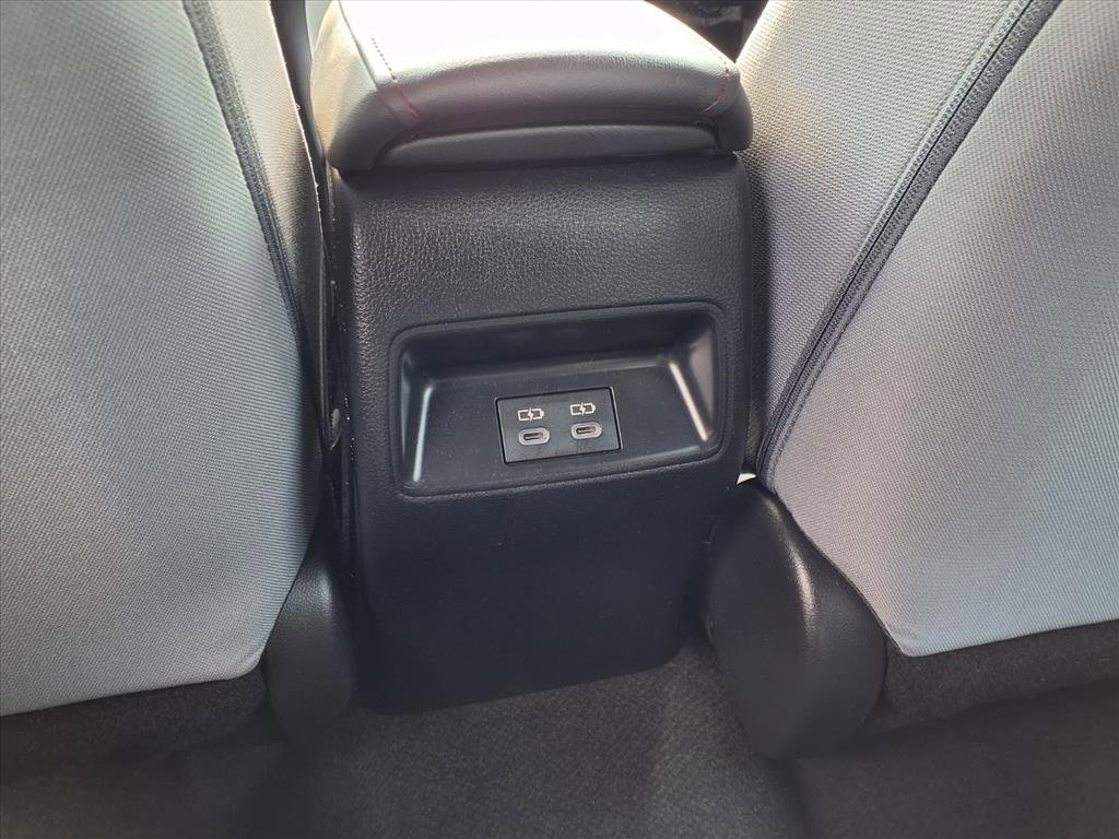 Used 2023 Toyota Corolla SE image 7