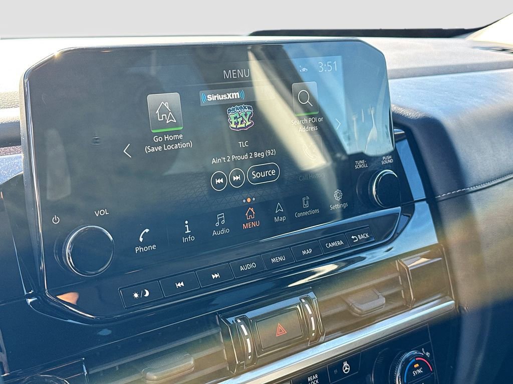 Used 2023 Nissan Pathfinder SL image 13