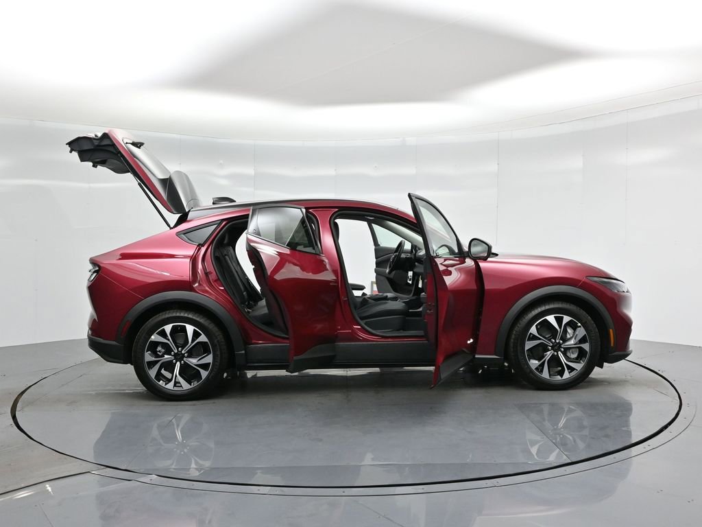 Certified 2025 Ford Mustang Mach-E Select image 5