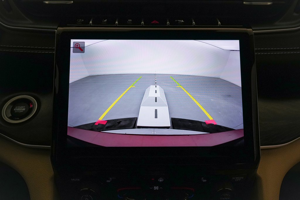 Used 2021 Jeep Grand Cherokee L Limited w/ Trailer Tow Group (B) image 16