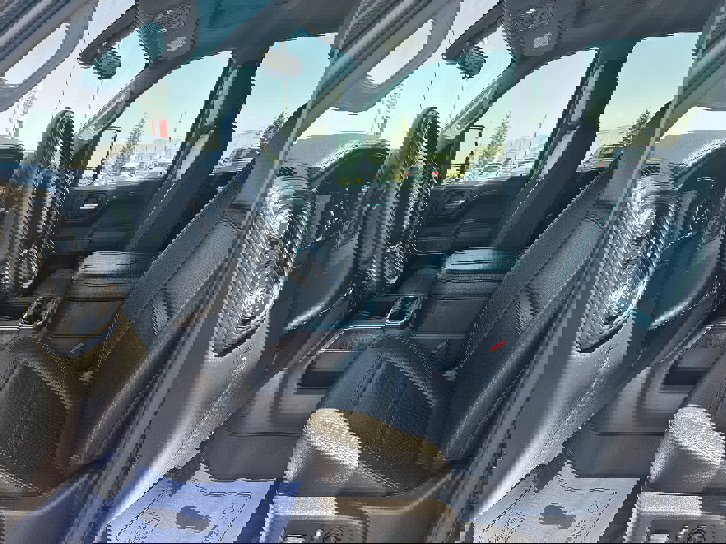 Used 2023 GMC Sierra 2500 Denali w/ Denali Ultimate Package image 10